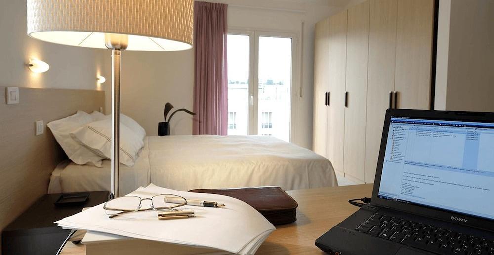 Residence Hotel Rubino Fogliano Marina Exteriör bild